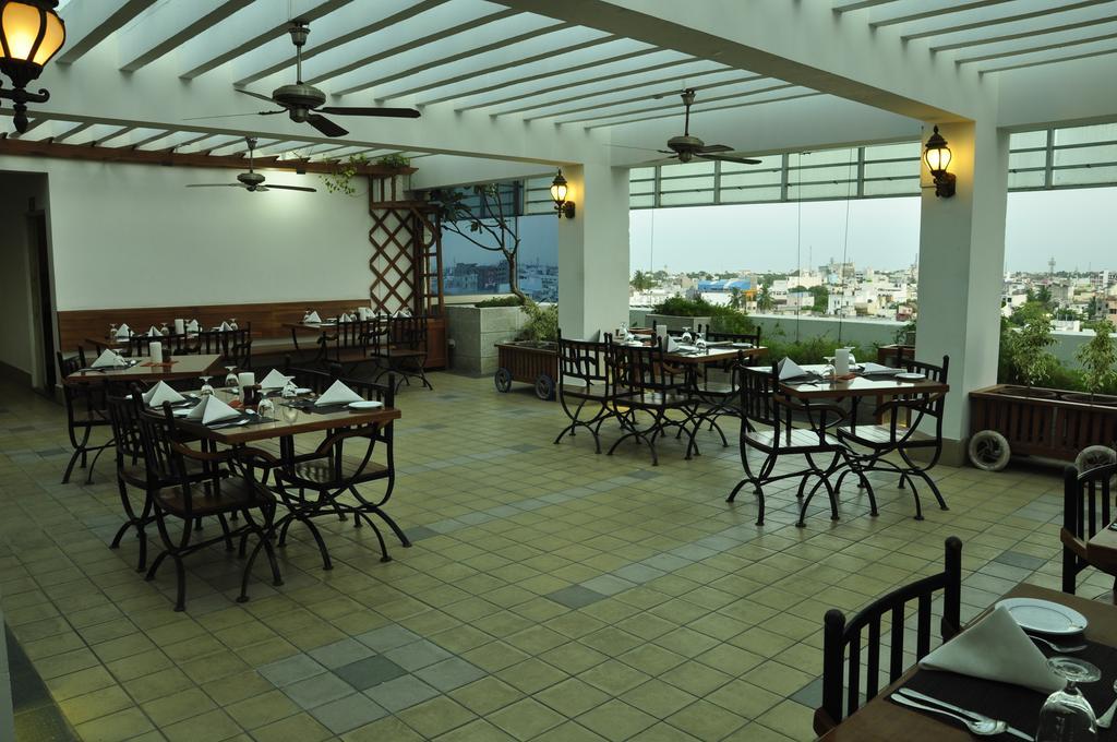 Hotel Atithi Pondicherry Exterior photo