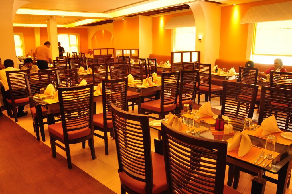 Hotel Atithi Pondicherry Exterior photo