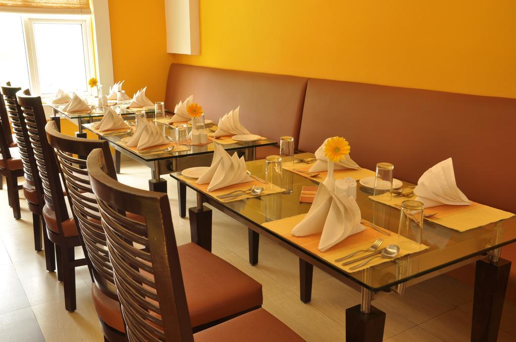 Hotel Atithi Pondicherry Exterior photo