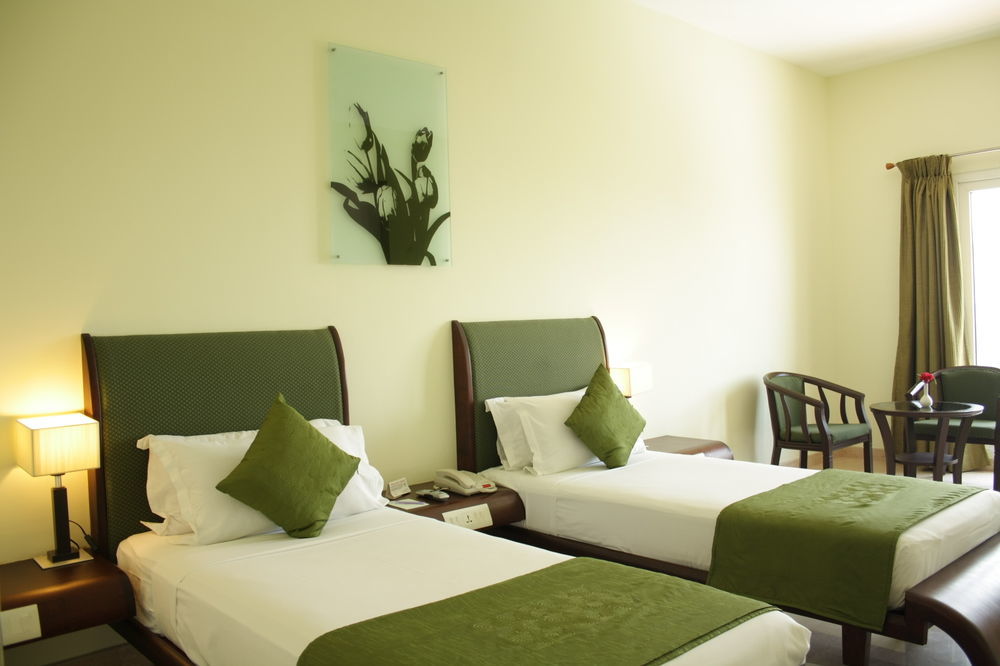 Hotel Atithi Pondicherry Exterior photo