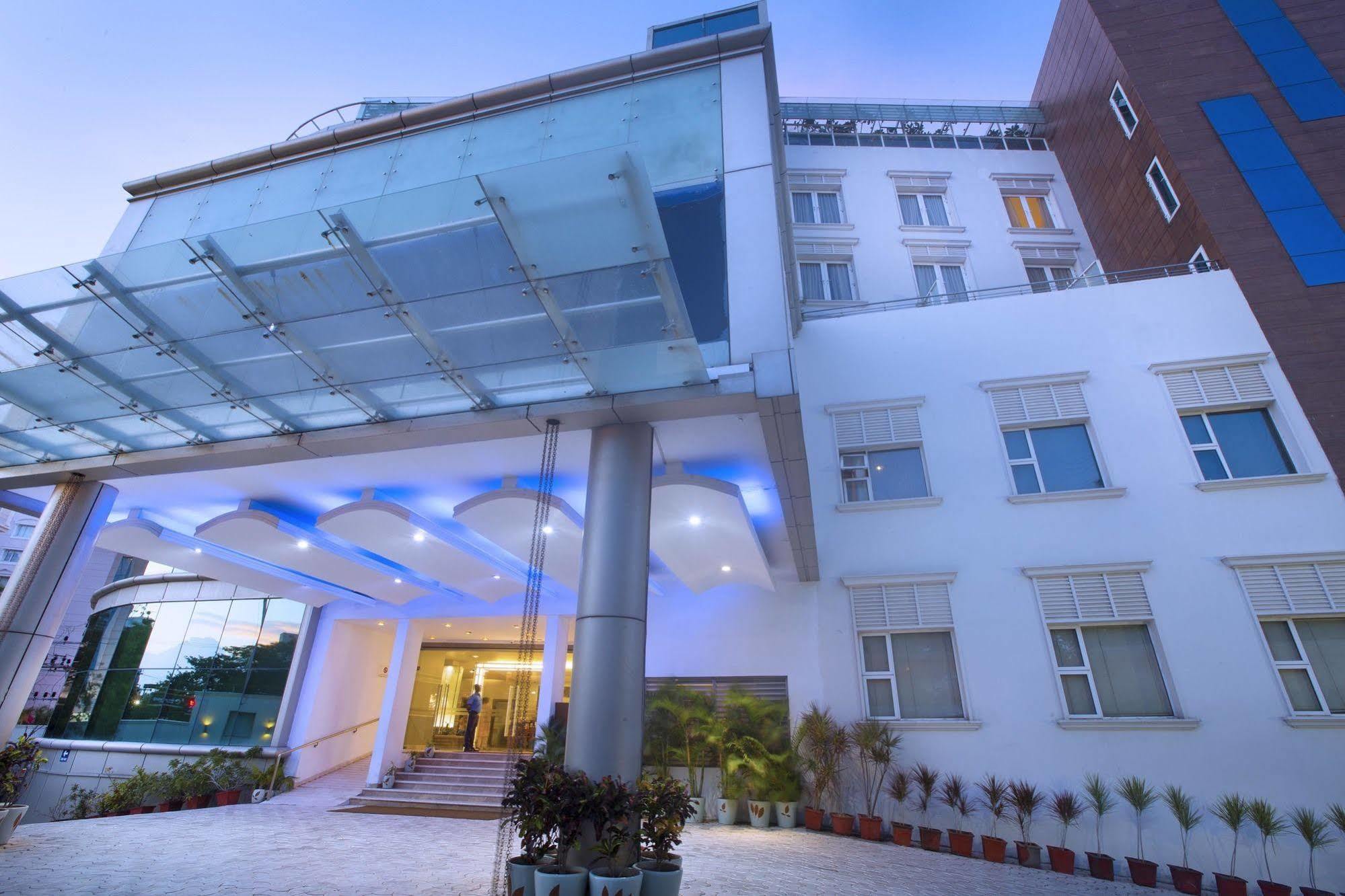 Hotel Atithi Pondicherry Exterior photo